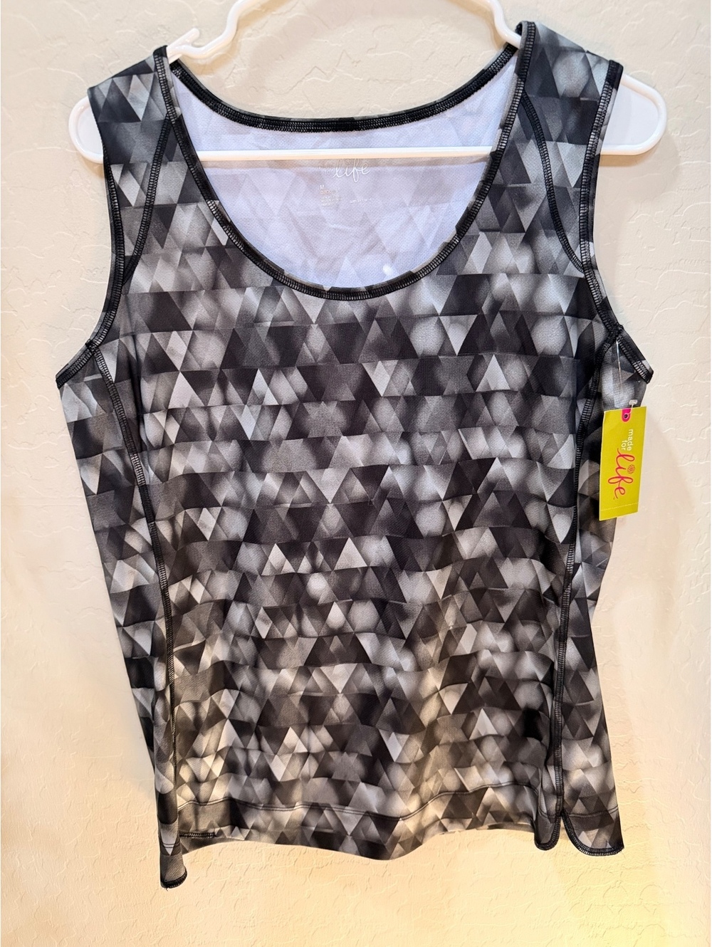 NWT Active top